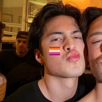 Mih✮ 🏒 VAI VER O BTS 🪭