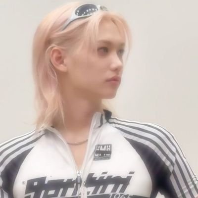 𑣲petit lyca ( ྀི- ɞ- )