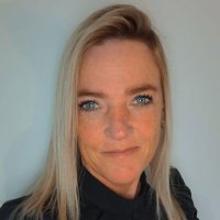 𝐒𝐮𝐬𝐚𝐧𝐧𝐞 𝐇𝐞𝐧𝐝𝐫𝐢𝐤𝐬