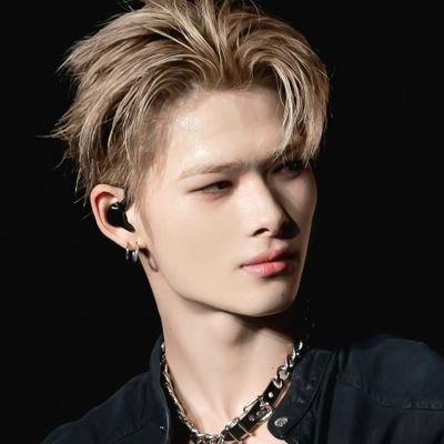 vic ⁷ ; ENHYPEN IS 7