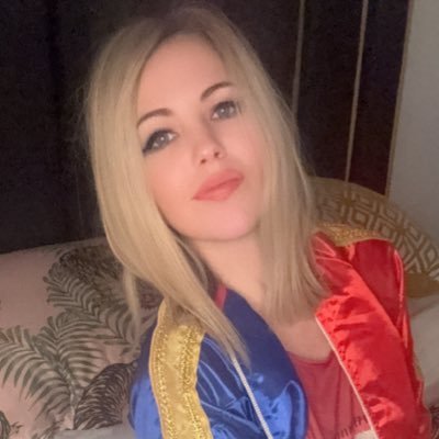 🛸 Laura Faye 🐉