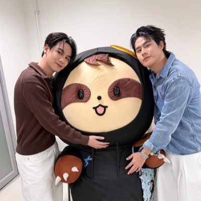 หม่าม๊าฉลามหนุ่มบ๊อกแบ๊ก /ᐠ .⸝⸝⸝. ྀིﾏ