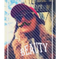 Mouna Hamidaddin مُنا