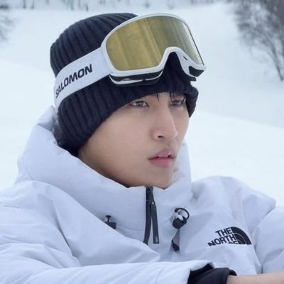 ลูน่า • Lünª_21🫰» YuNorth Protector 👮🏻♀️