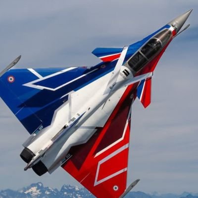 𝔽ℝ ➢ 𝕋𝕖𝕔𝕙