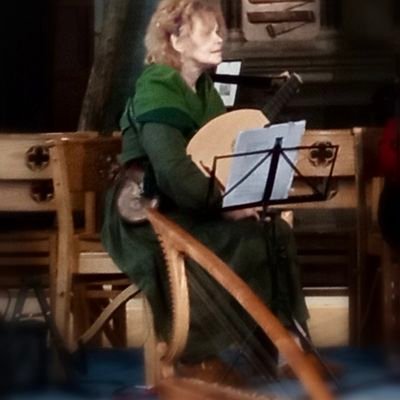 Brenda Malloy 🇮🇪🇵🇸🎶🎶🎶