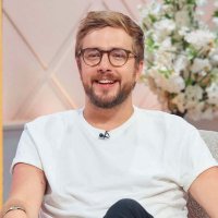 𝓢𝒊𑁤𝓖𝓱 🖤