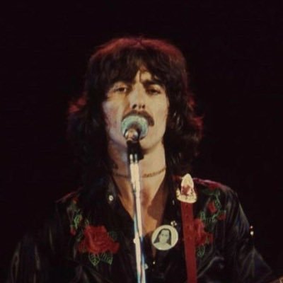 George !! 🎸🕯️
