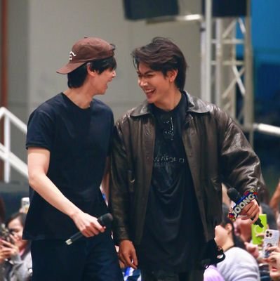 _OnlyJoongDunk( EYES ON YOU FANCON)