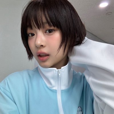 ིྀlilly 🪽 is seeing yves