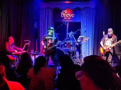 Cuarto Blanco Classic Rock