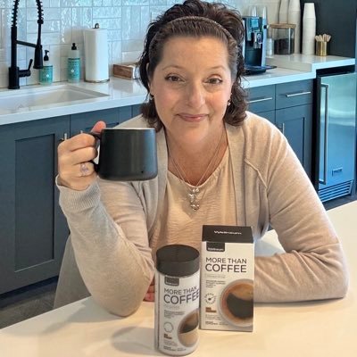 Sandra Sapol l GenX UGC Creator