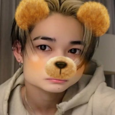 Bʟᴏɴᴅᴇᴅ ⁷