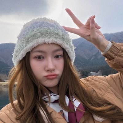 prim's walkie-talkie 🧁