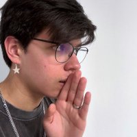 Juani 🩵‧₊˚★