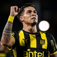 CELESTE 🩵💛🖤🇺🇾🐐🔱