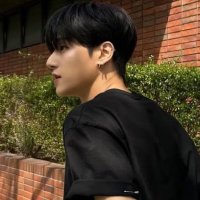 ⋆✴︎˚jey✴︎｡⋆