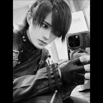 ꒷꒦愛i．ee/堕．共犯だね🖤꒦꒷