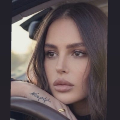 nisrine ܢܣܪܝܢ🇱🇧 †🔺