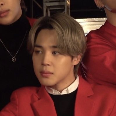 anny⁷ seeing bts ! 🏊🏽‍♂️🪭