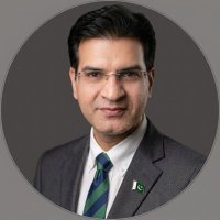Dr. Farhan Farooq