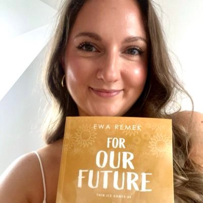 Ewa ☀️ ( 👁️ ͜ʖ 👁️ )✌