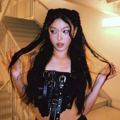 elena⁷ is seeing bts