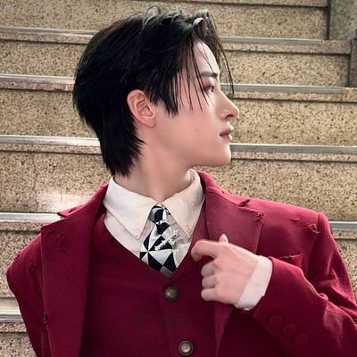 katie on fire 🐈‍⬛