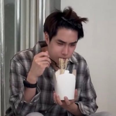 บลูอีสสส🫐💚🩷