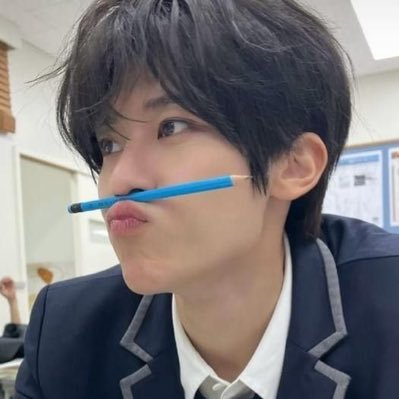 dhani🧁ODE TO LOVE ˙⋆✮🪽