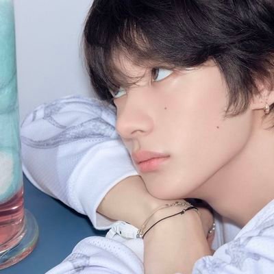 ori EXTRAÑA A RIIZE