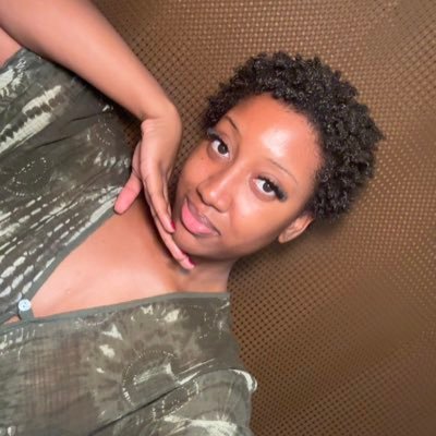 elue (DO NOT FOLLOW)