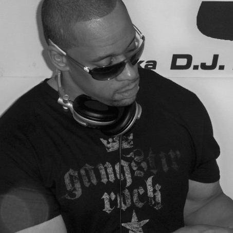 Dj4our5ive/K La Boss