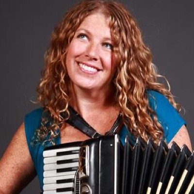 Brigid Kaelin🥃🪕📷📚🎤(she/her)