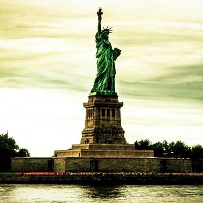 F.C.🗽🇮🇹🇺🇦🇪🇺🖤💙