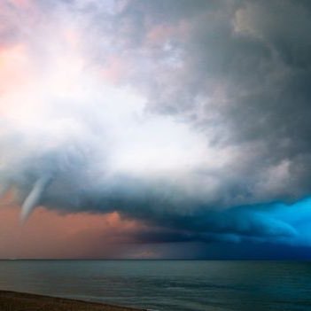 Scribble.🇬🇧👑Back in Orwell’s 1984 :(