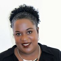 Bianca Minor, Broker