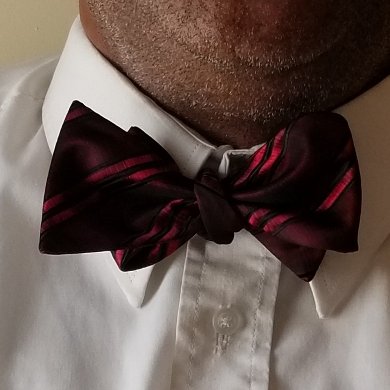 Derrick Hayes the "enTIEtainer"