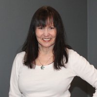 Nancy M-kick ass political activist🇺🇸💙🇺🇦🌻